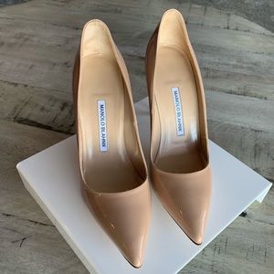 NEVER WORN! SHINY NUDE MANOLO BLAHNIK! 38.5!